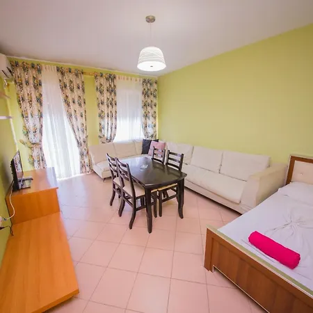 Qerret Apartment *